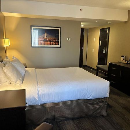 Radisson Hotel Winnipeg Downtown Экстерьер фото